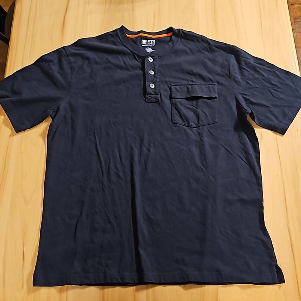Duluth Trading Co Spillfighter Longtail t shirt with pocket